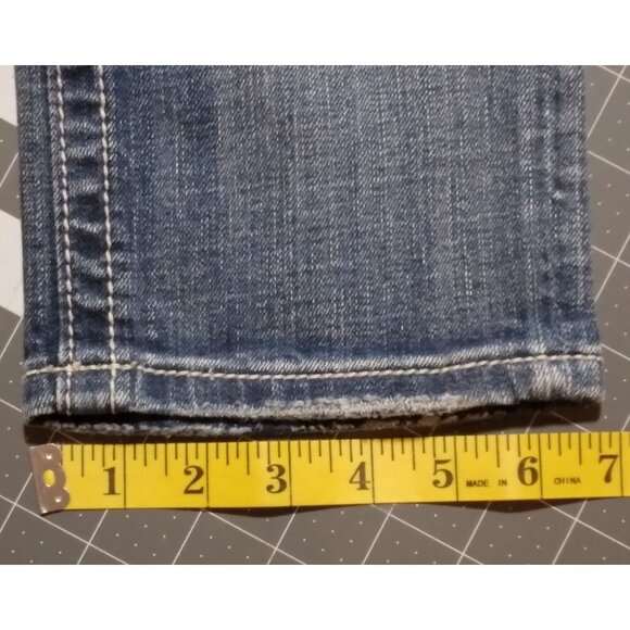 Miss Me Women Dark Wash Low Rise Capris 30 Y2Kcore Casual Comfy Distressed Jean - Picture 10 of 16